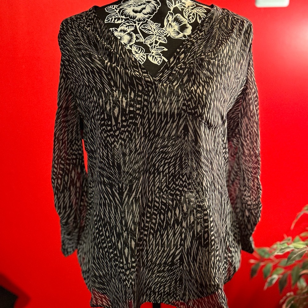 Maurice’s Blouse. Size M.